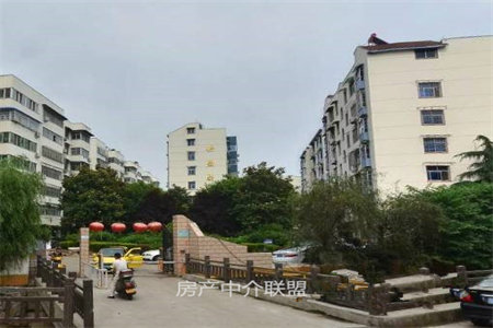 碧海名居117平93万3室2厅1卫